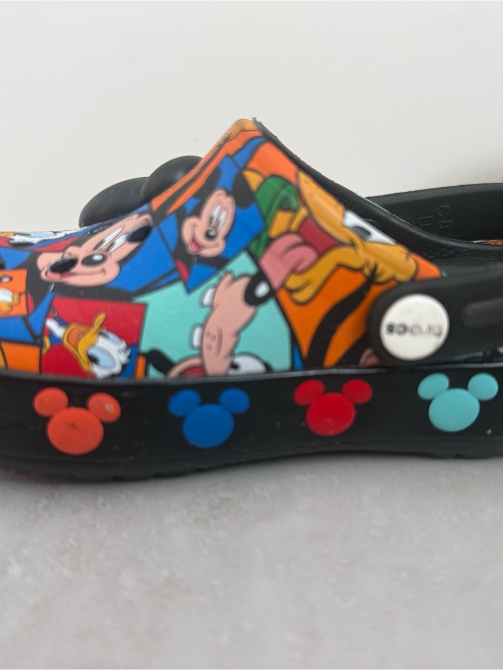 Disney Black Mickey & Friends Toddler Crocs size 8 - Picture 8 of 11